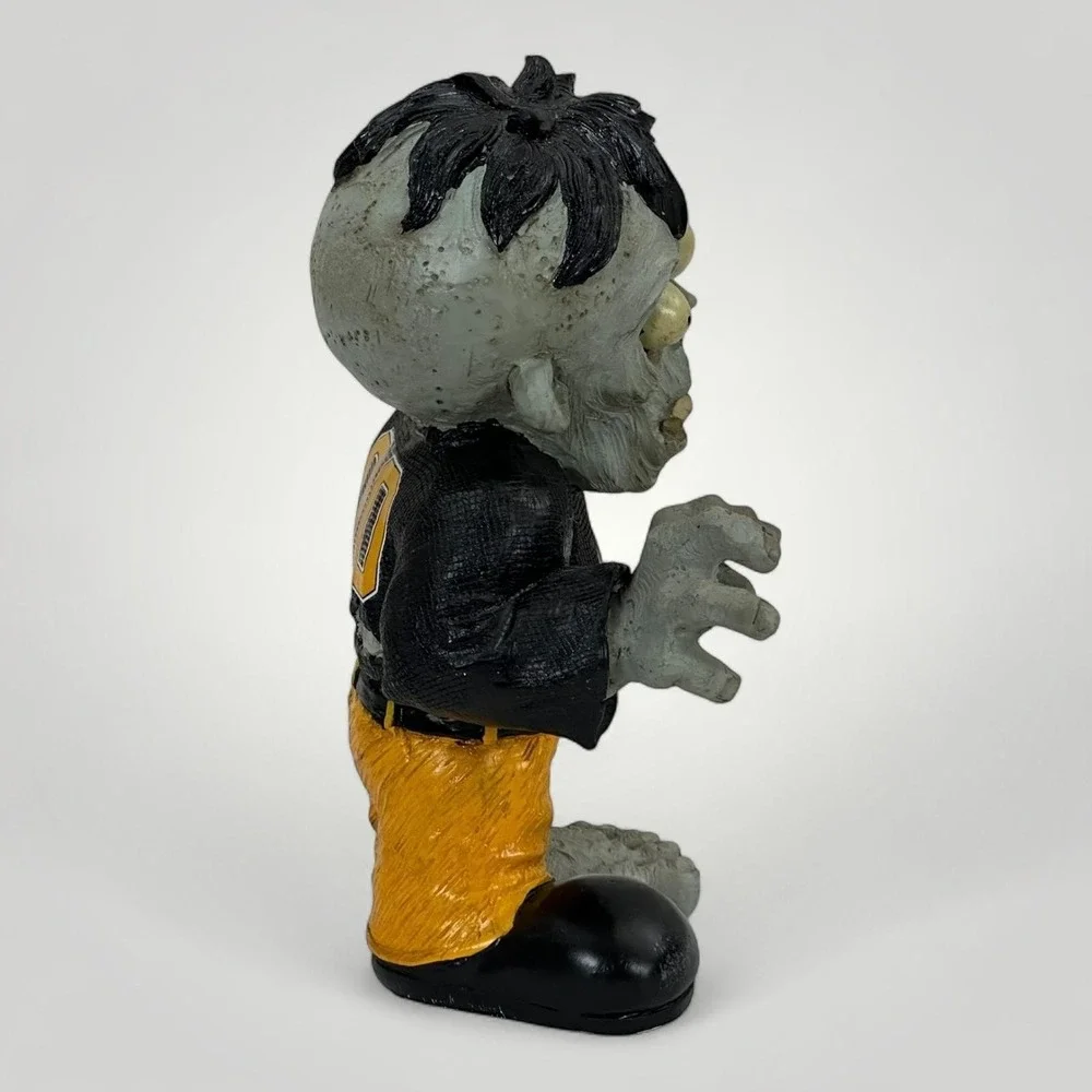 Boston Bruins Zombie Figure 8 Inch NHL Hockey‎ Collectible Halloween Decor w Box